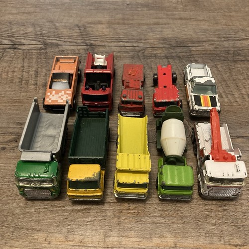 Lot vintage trucks dump - lot,